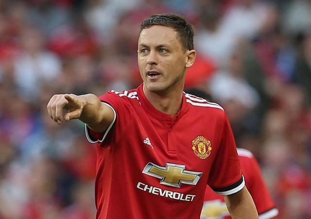 球场上的每 球场上的每